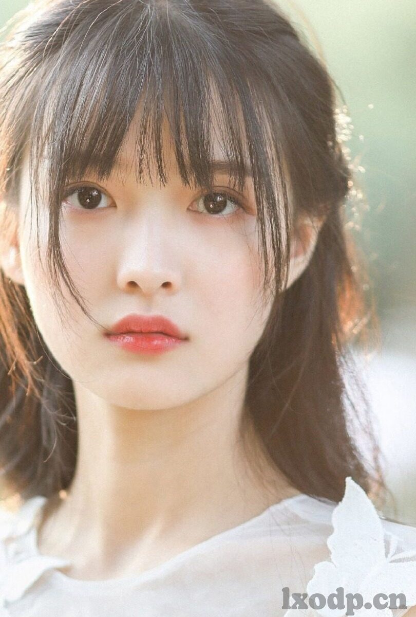 人妻的诱惑-探寻人妻的微妙诱惑，爱与责任的交织
